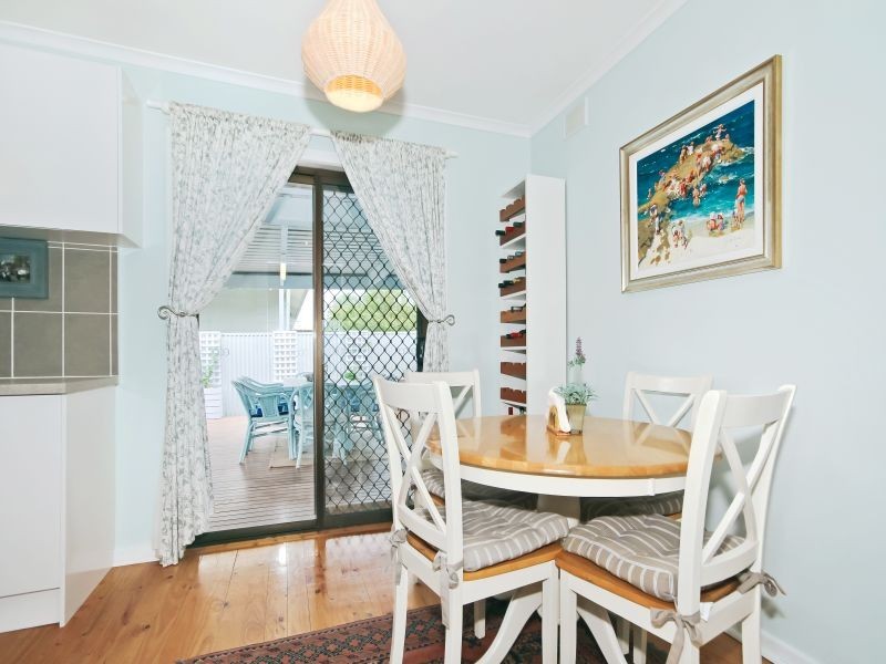 16 Seaview Street, Aldinga Beach SA 5173