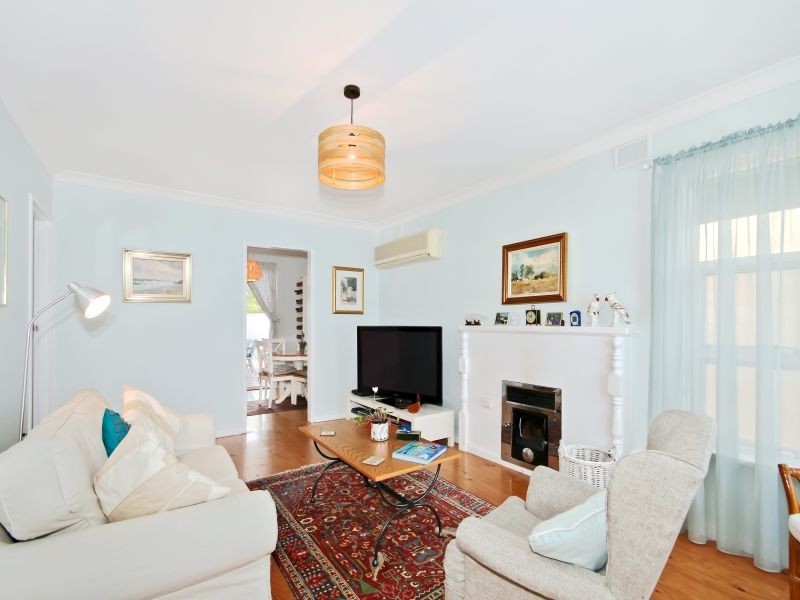 16 Seaview Street, Aldinga Beach SA 5173