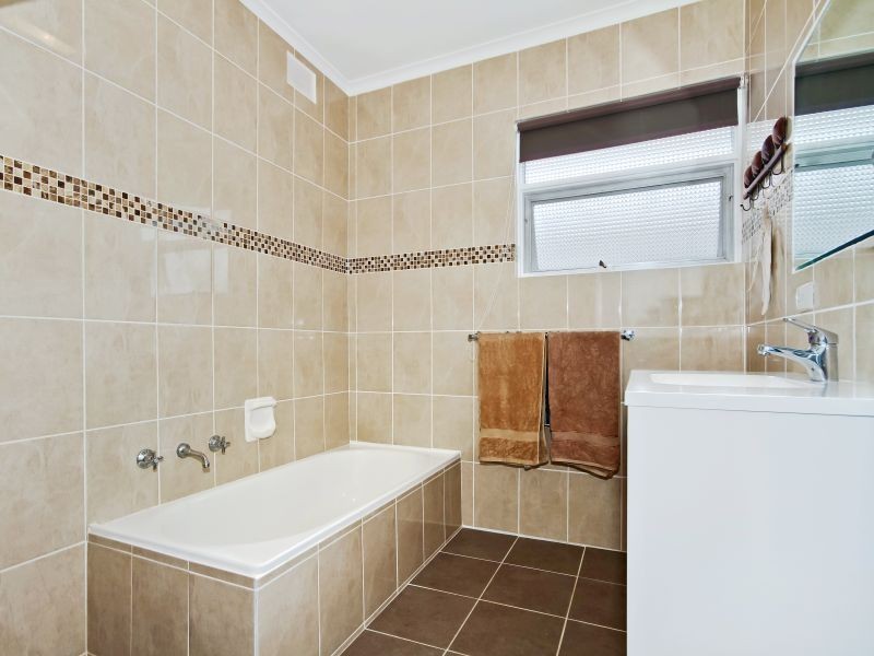 16 Seaview Street, Aldinga Beach SA 5173