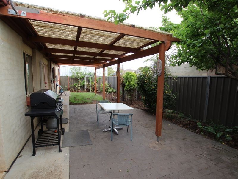 1/1 Heathersay Avenue, Aldinga Beach SA 5173