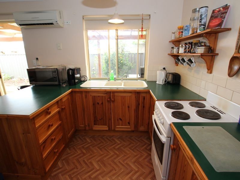 1/1 Heathersay Avenue, Aldinga Beach SA 5173