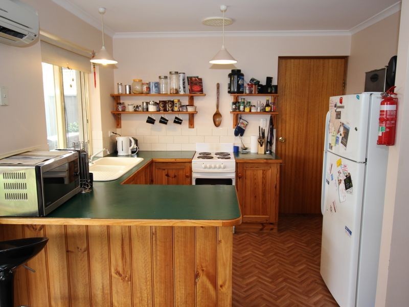 1/1 Heathersay Avenue, Aldinga Beach SA 5173