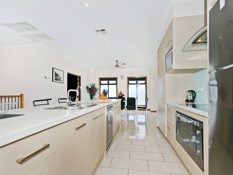 8 Thomas Street, Aldinga Beach SA 5173