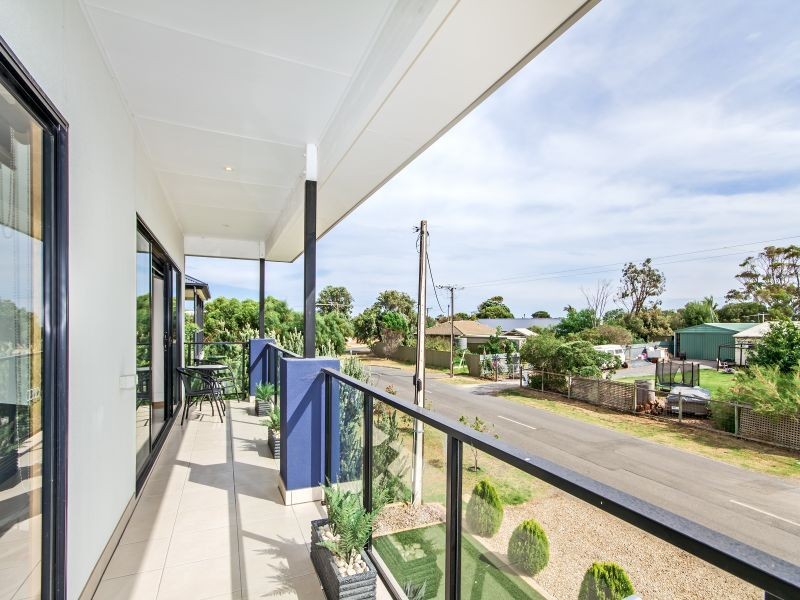 8 Thomas Street, Aldinga Beach SA 5173