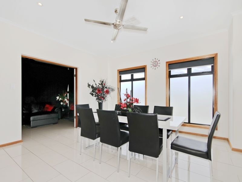 8 Thomas Street, Aldinga Beach SA 5173