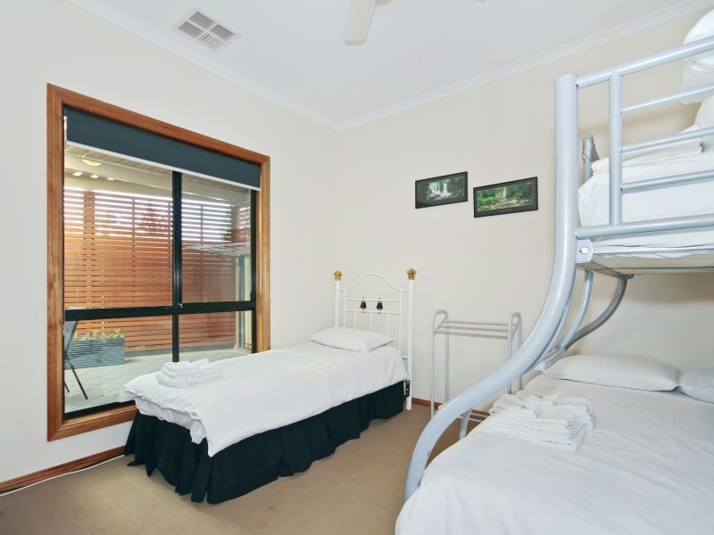 8 Thomas Street, Aldinga Beach SA 5173