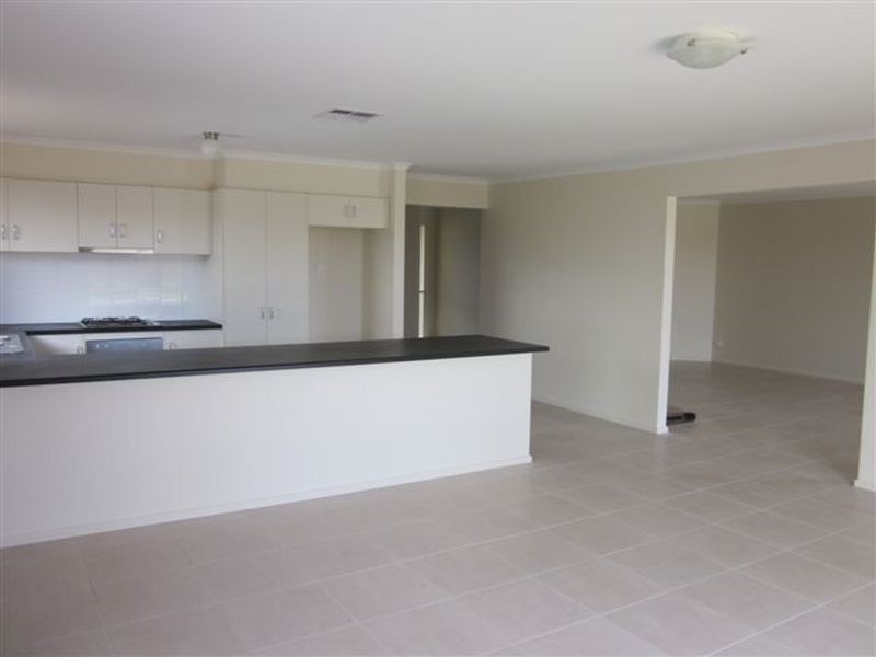 15 Knoll Avenue, Aldinga Beach SA 5173