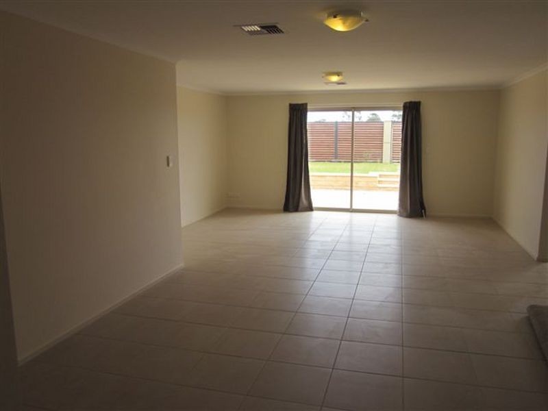 15 Knoll Avenue, Aldinga Beach SA 5173