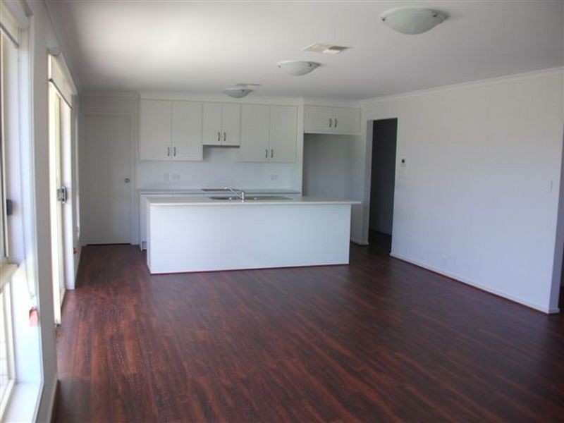 13 Wave Road, Seaford Meadows SA 5169