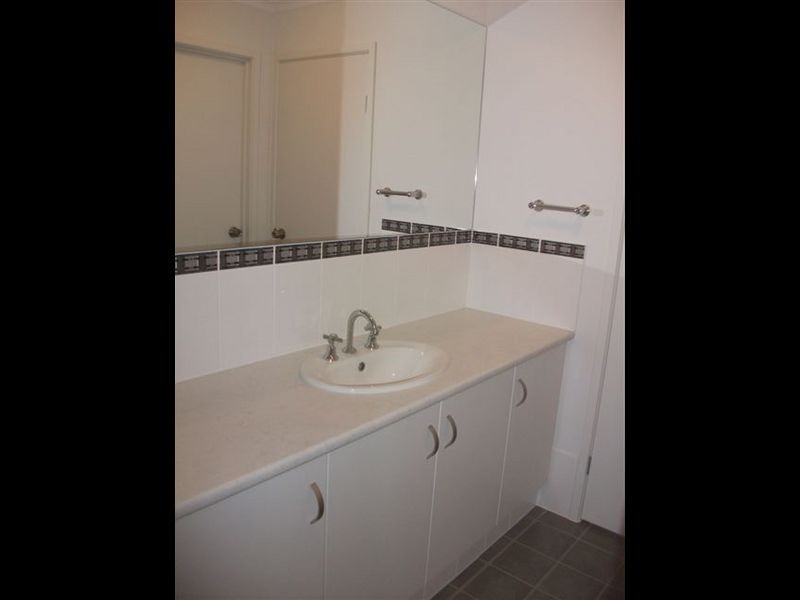 13 Wave Road, Seaford Meadows SA 5169