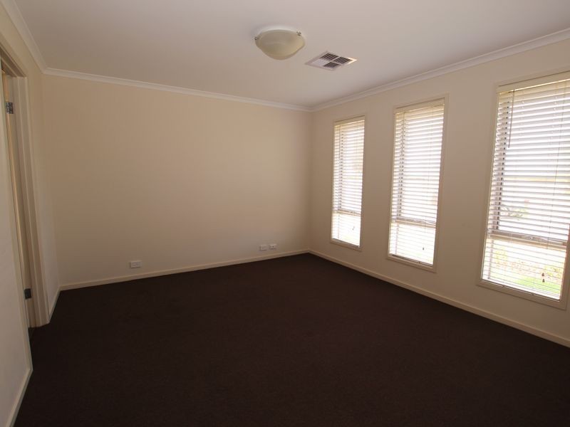 6 Miranda Place, Seaford Meadows SA 5169