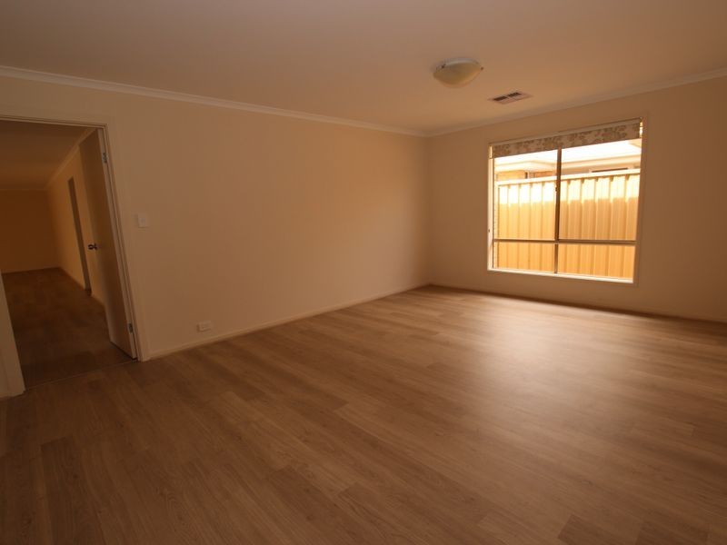 6 Miranda Place, Seaford Meadows SA 5169