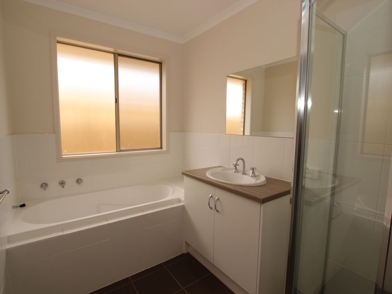 6 Miranda Place, Seaford Meadows SA 5169