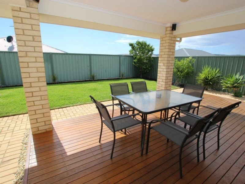 4 Azure Place, Aldinga Beach SA 5173