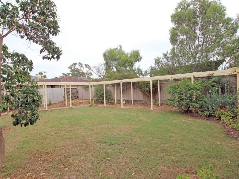 77 Paringa Parade, Old Noarlunga SA 5168