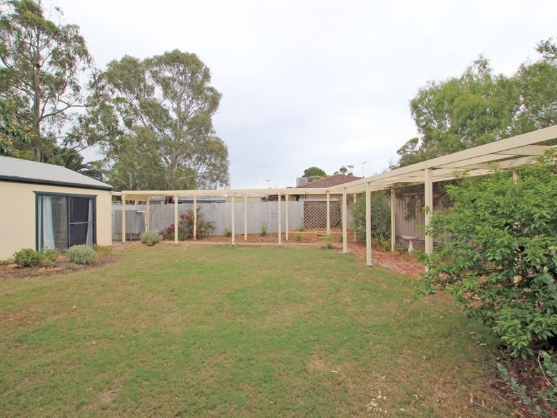 77 Paringa Parade, Old Noarlunga SA 5168