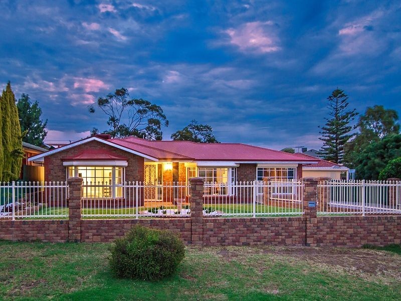 2 Jasmine Avenue, Maslin Beach SA 5170