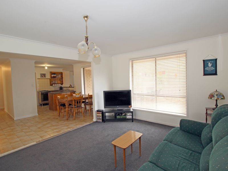 21 Irving Road, Aldinga Beach SA 5173