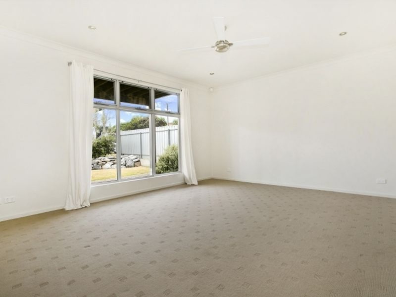 2 Palmer Street, Aldinga Beach SA 5173