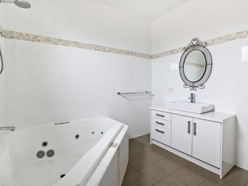 2 Palmer Street, Aldinga Beach SA 5173