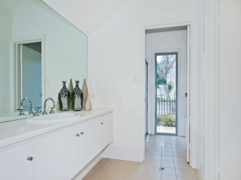 8 Wild Orchid Avenue, Aldinga Beach SA 5173