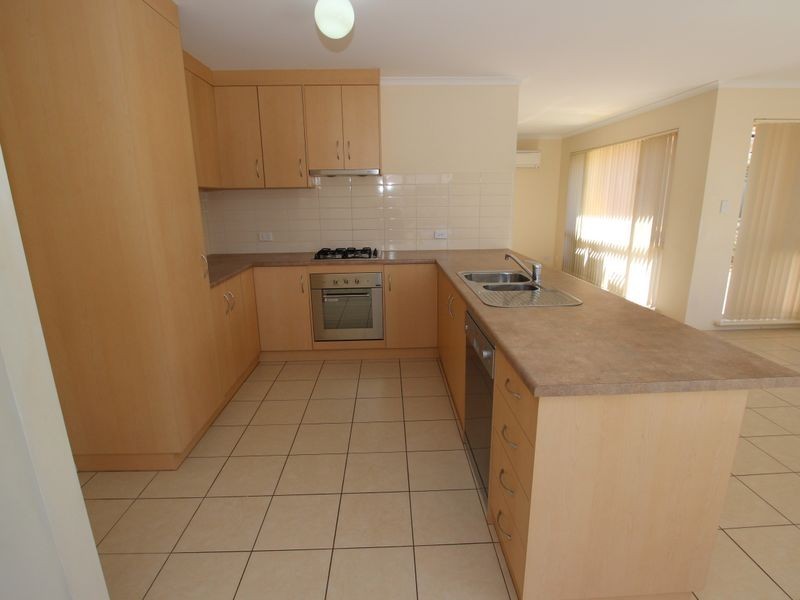 27 Tangerine Court, Aldinga Beach SA 5173