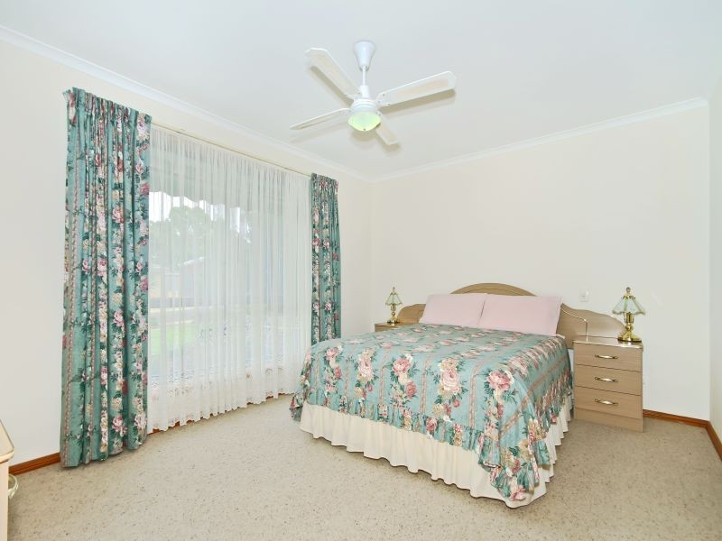 56 Delta Crescent, Aberfoyle Park SA 5159