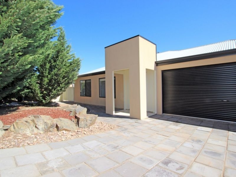 11 Aberdeen Street, Sellicks Beach SA 5174