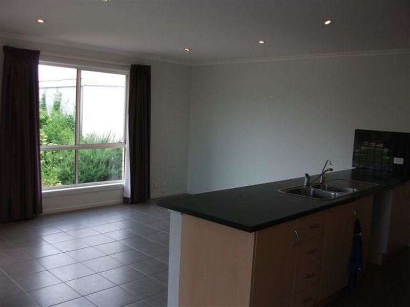 96 Pridham Boulevard, Aldinga Beach SA 5173
