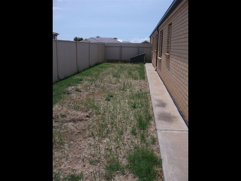 96 Pridham Boulevard, Aldinga Beach SA 5173