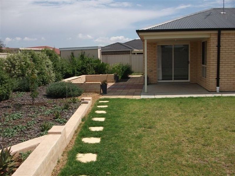 96 Pridham Boulevard, Aldinga Beach SA 5173