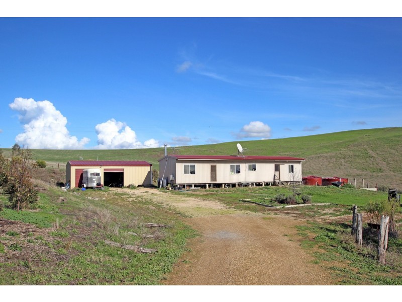 126 Torrens Vale Road, Yankalilla SA 5203