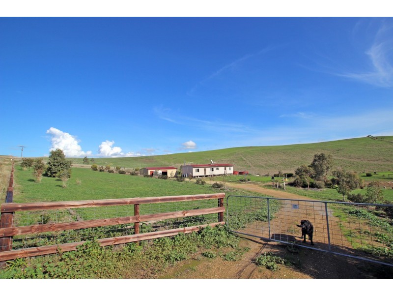 126 Torrens Vale Road, Yankalilla SA 5203