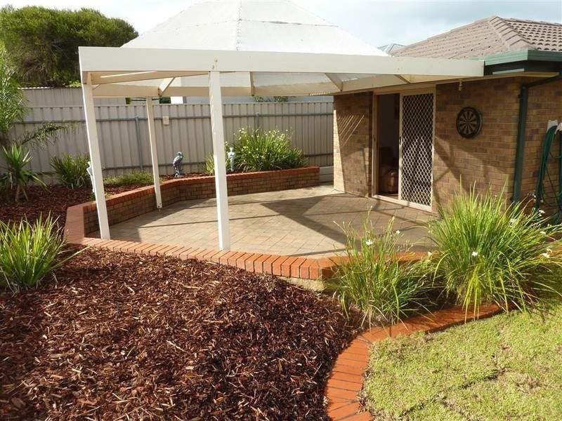 13 Preston Court, Moana SA 5169