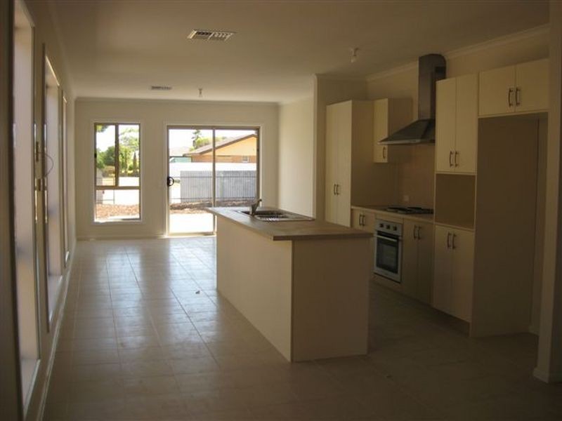 13A Ryan Avenue, Aldinga Beach SA 5173