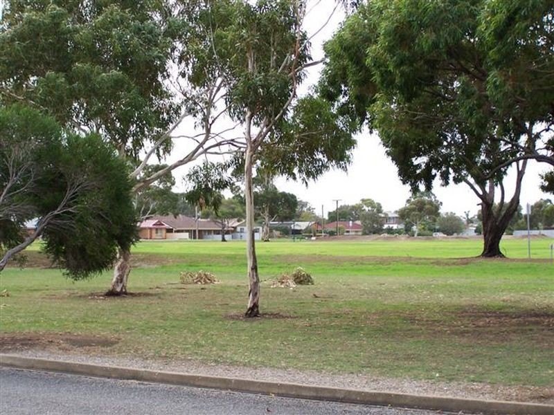 13A Ryan Avenue, Aldinga Beach SA 5173