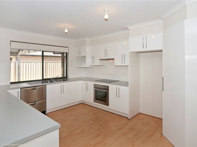 21 Dover Street, Aldinga Beach SA 5173