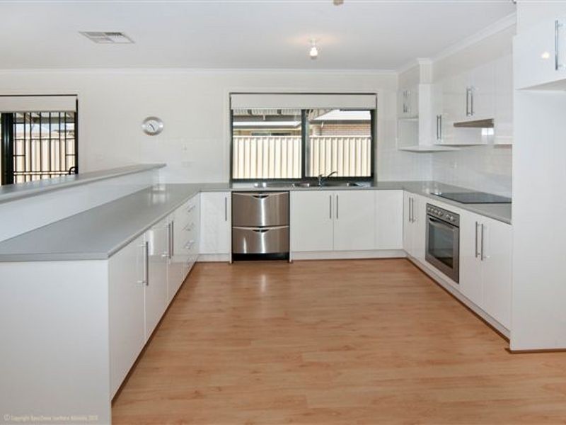 21 Dover Street, Aldinga Beach SA 5173