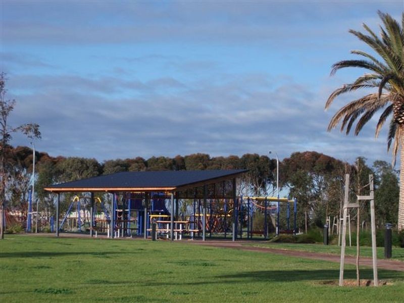 15 Shell Street, Seaford Meadows SA 5169