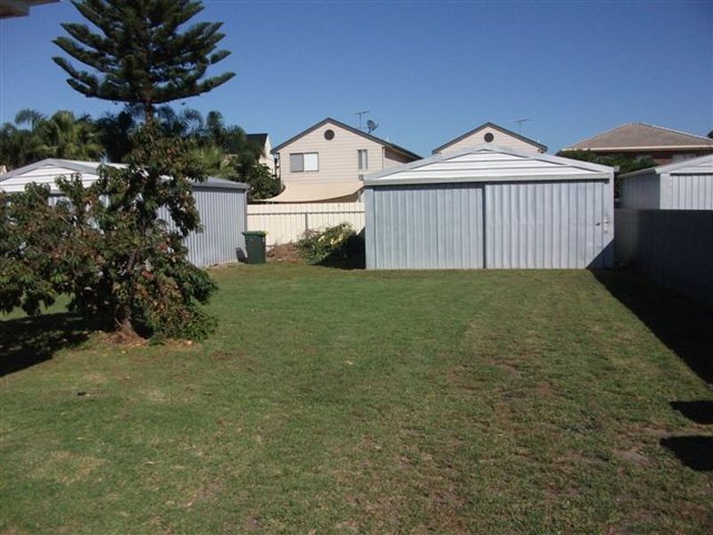 1/4 Croser Avenue, Aldinga Beach SA 5173