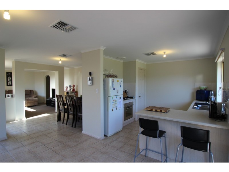 106 Emerald Boulevard, Aldinga Beach SA 5173