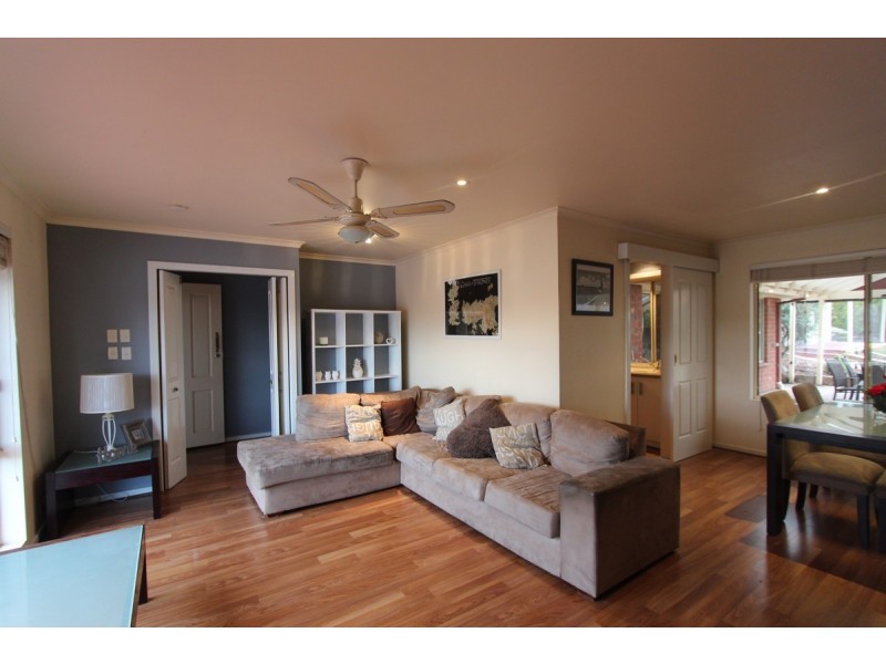 23 Parkes Avenue, Woodcroft SA 5162