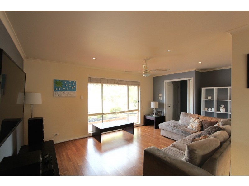 23 Parkes Avenue, Woodcroft SA 5162