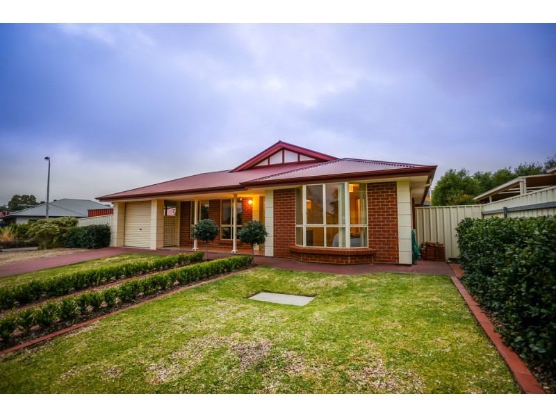 35 Evelyn Sturt Drive, Willunga SA 5172