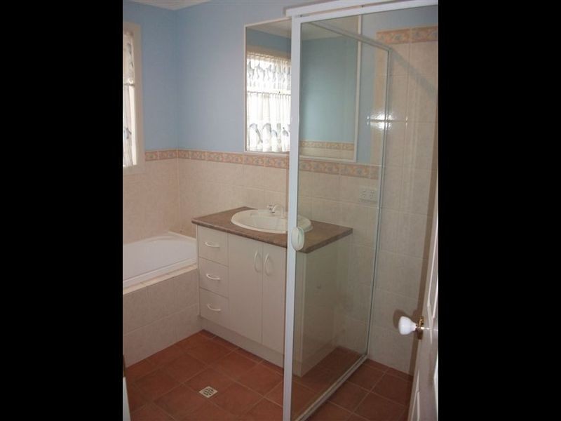 36 Barracoota Drive, Aldinga Beach SA 5173