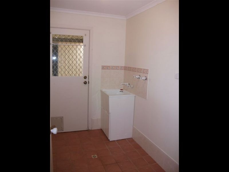 36 Barracoota Drive, Aldinga Beach SA 5173