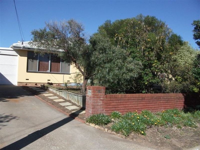 28 Macquarie Street, Moana SA 5169
