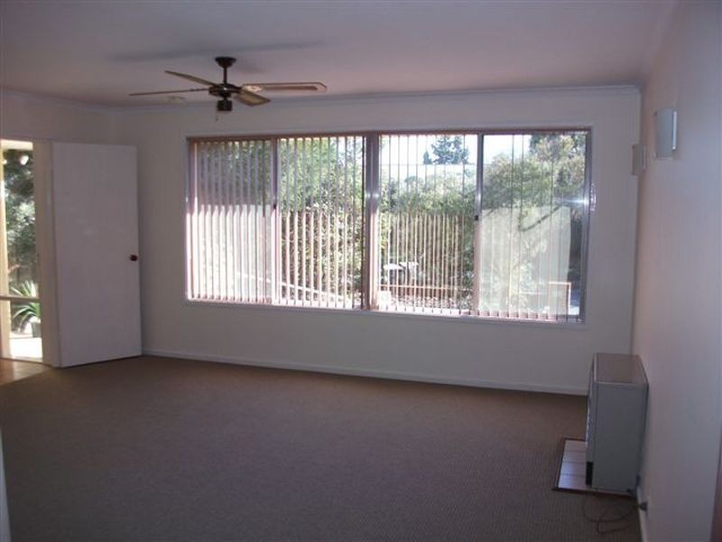 28 Macquarie Street, Moana SA 5169