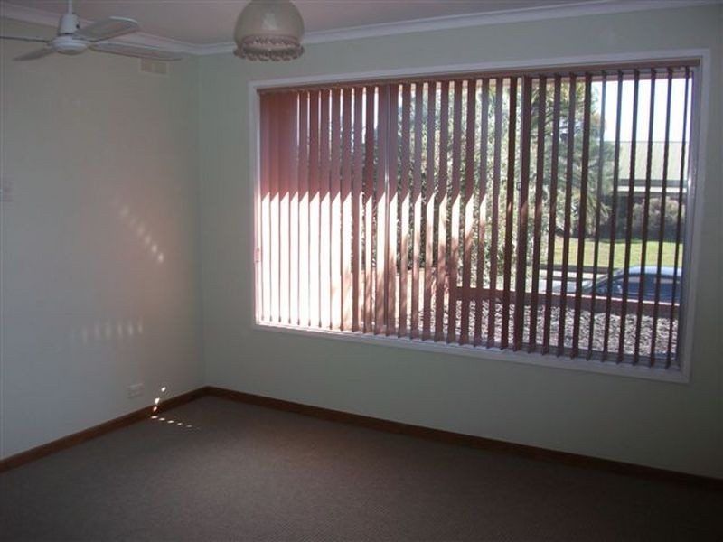28 Macquarie Street, Moana SA 5169