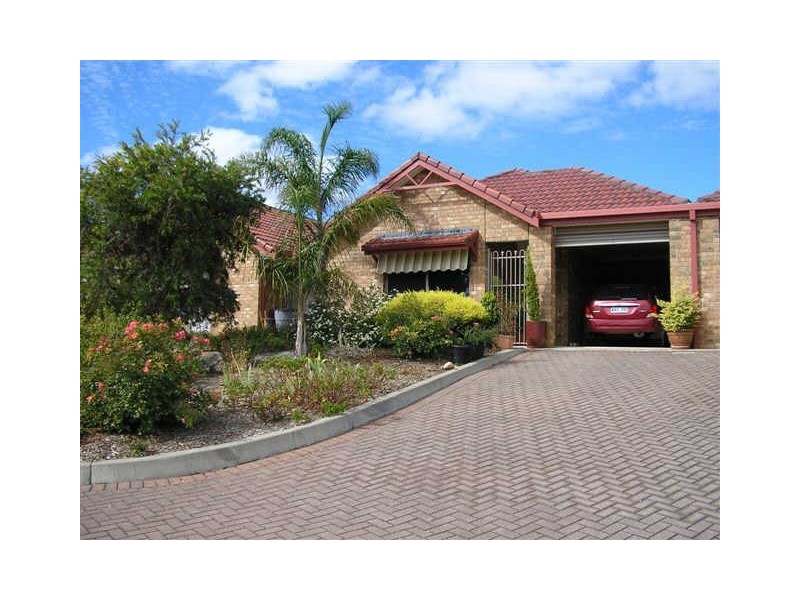 2/24 Smugglers Drive, Seaford Rise SA 5169